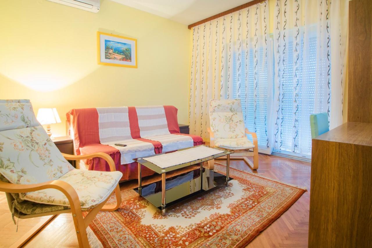 Apartments Karmelic Малинска Екстериор снимка