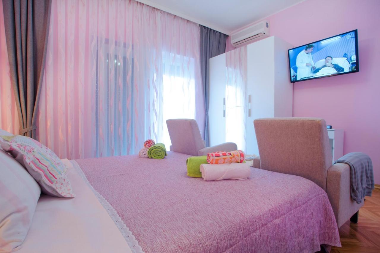 Apartments Karmelic Малинска Екстериор снимка