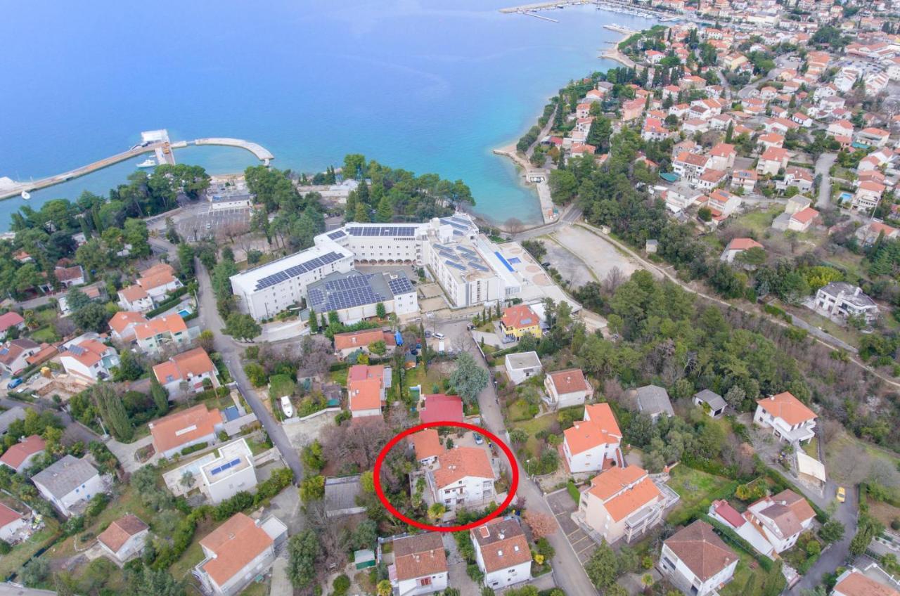 Apartments Karmelic Малинска Екстериор снимка